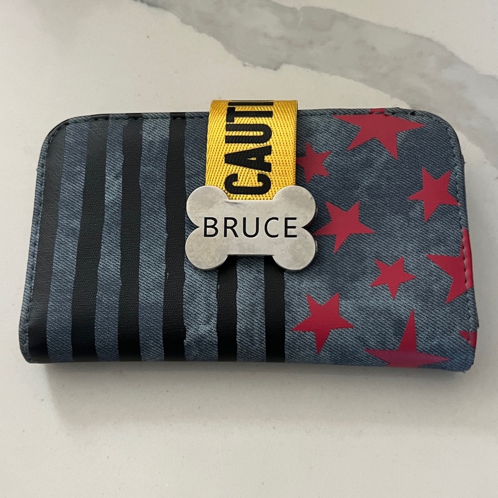 DC Comics Birds Of Prey Harley Quinn Tech Wallet by Hot Topic